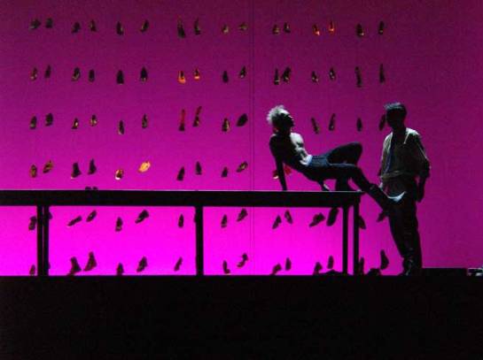 “Das Giraffenkind" (Il ragazzo giraffa), regia di Carlos Manuel.