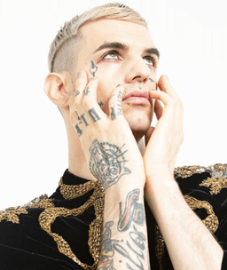 ACHILLE LAURO IN TRE&nbsp;MOVIMENTI